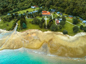 Гостиница Furneaux Lodge  Пиктон